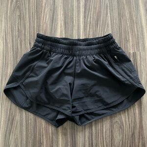 Lululemon Tracker V short